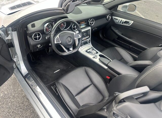 MERCEDES-BENZ SLC300 3.0 TURBO 2017 – 24 MIL KM completo