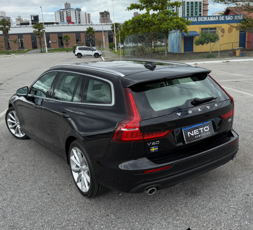 Volvo V60 2.0 T5 Momentum 2019/2020 – 52 MIL KM completo