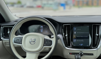 Volvo V60 2.0 T5 Momentum 2019/2020 – 52 MIL KM completo