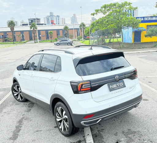 T-CROSS COMFORTLINE 1.0 TSI TURBO 2023  39 MIL KM (TETO SOLAR E BANCOS EM COURO) completo
