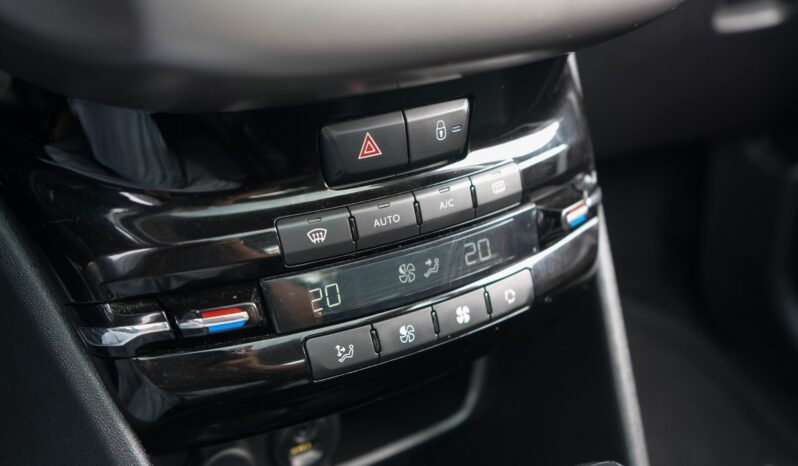 PEUGEOT 208 GRIFFE 1.6 FLEX 2017 – 98 MIL KM completo