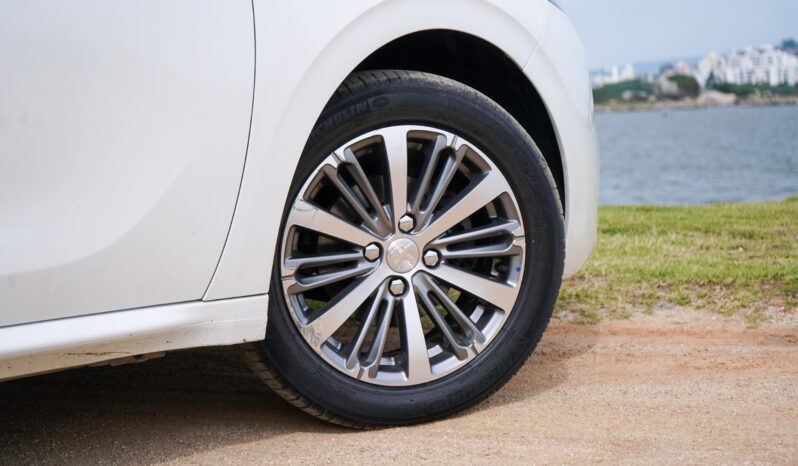 PEUGEOT 208 GRIFFE 1.6 FLEX 2017 – 98 MIL KM completo