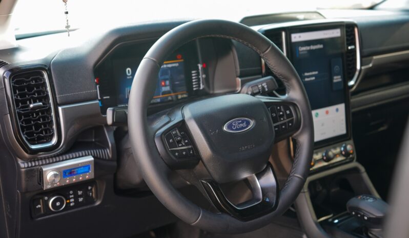 FORD RANGER LIMITED 3.0 V6 4X4 CD TB DIESEL AUT. 2025 – 29 MIL KM completo