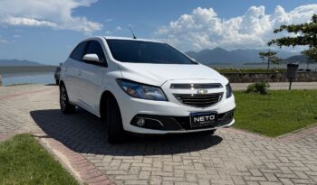 CHEVROLET ONIX 1.4 AUT. 2015 – 113 MIL KM completo