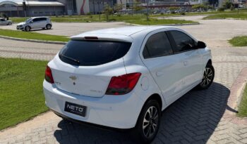 CHEVROLET ONIX 1.4 AUT. 2015 – 113 MIL KM completo