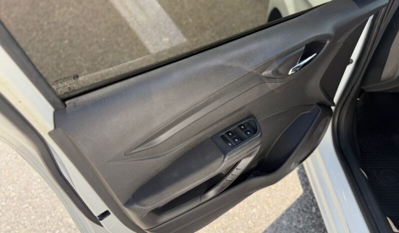 CHEVROLET ONIX 1.4 AUT. 2015 – 113 MIL KM completo