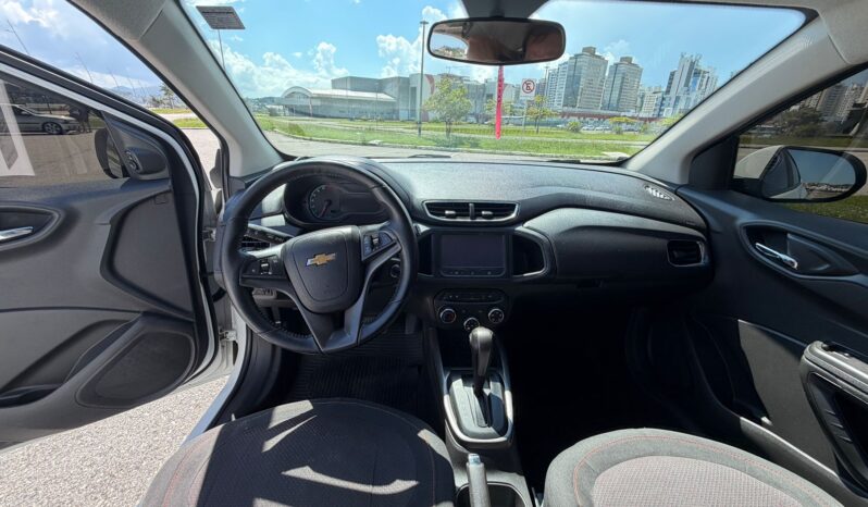 CHEVROLET ONIX 1.4 AUT. 2015 – 113 MIL KM completo