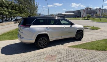 JEEP COMMANDER OVERLAND 2.2 DIESEL 2025 – 7 MIL KM completo
