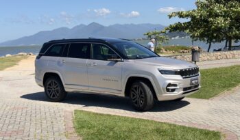 JEEP COMMANDER OVERLAND 2.2 DIESEL 2025 – 7 MIL KM completo