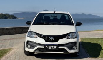 TOYOTA ETIOS SEDAN PLATINUM 1.5 AUT. 2017 – 148 MIL KM completo
