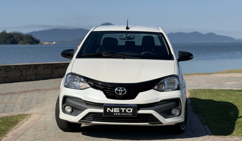 TOYOTA ETIOS SEDAN PLATINUM 1.5 AUT. 2017 – 148 MIL KM completo